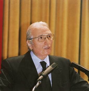 Aikaterini Laskaridis Foundation-Αποχαιρετούμε τον Φίλο, δωρητή και σπουδαίο άνθρωπο του χώρου των Γραμμάτων, Γιώργο Δολιανίτη