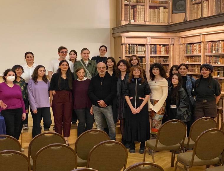 Aikaterini Laskaridis Foundation-Επίσκεψη φοιτητών της Σχολής Καλών Τεχνών στην Ιστορική Βιβλιοθήκη